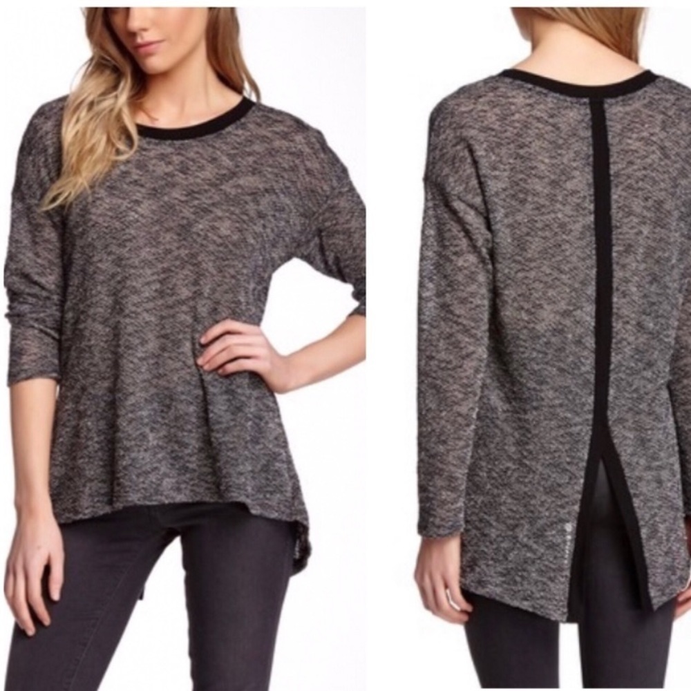 HARLOWE & GRAHAM Textured Split Back Sweater